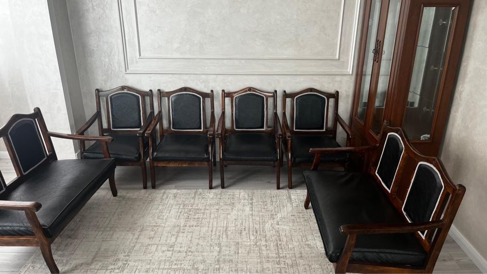 Продам набор кресел