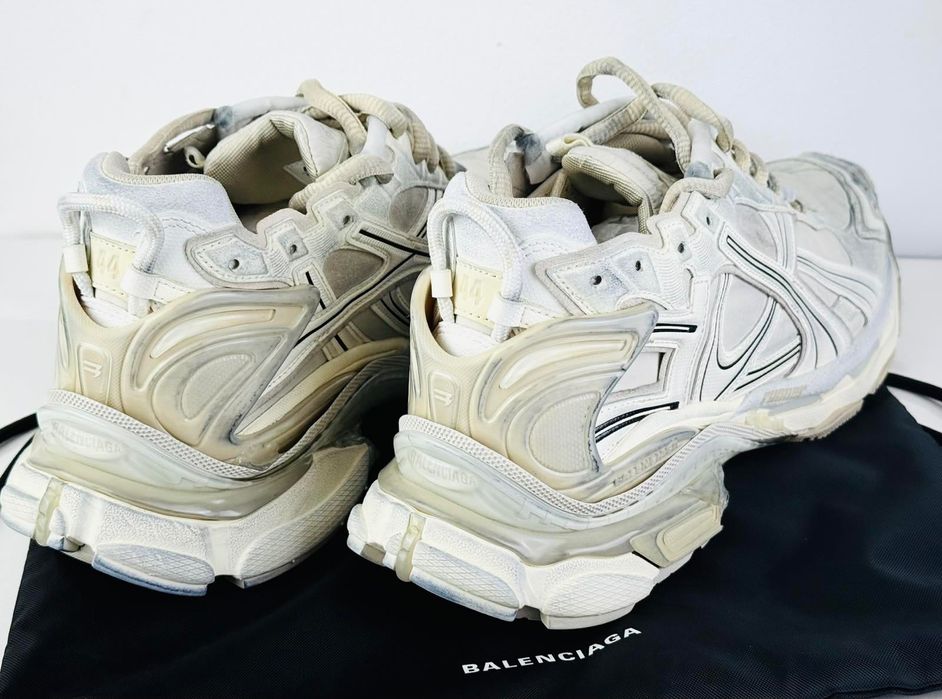 НОВИ! Маратонки Balenciaga Runner 44EU White