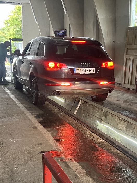 AudiQ7 2008 negociabil