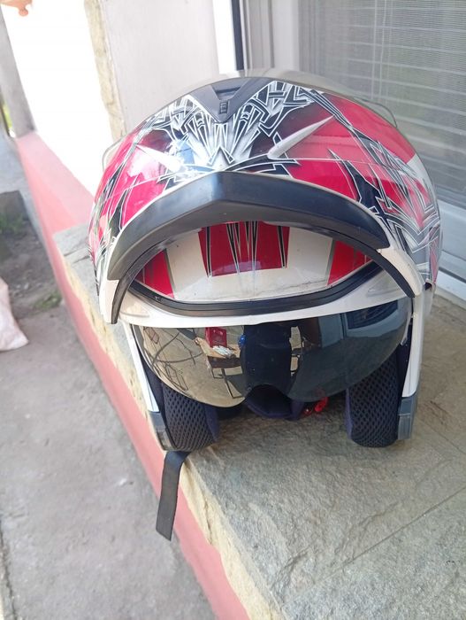 Каска за мотор три броя