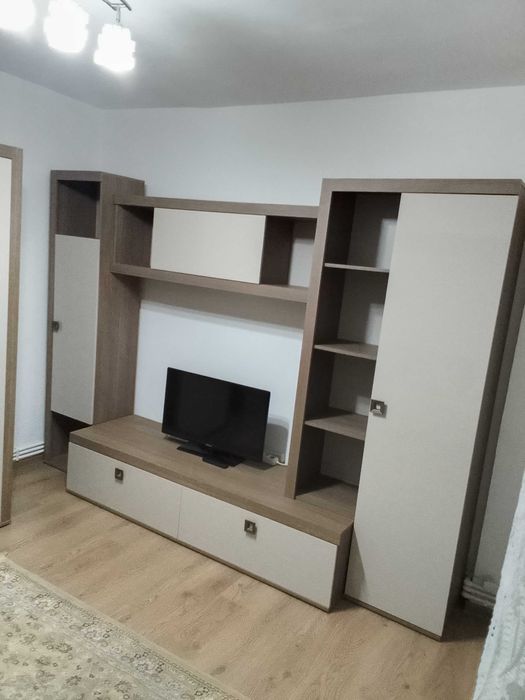 Garsoniera de închiriat