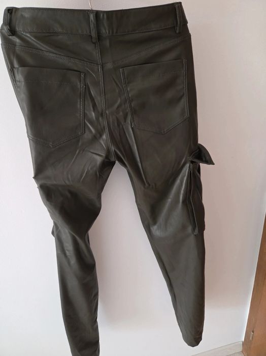 Pantaloni de damă