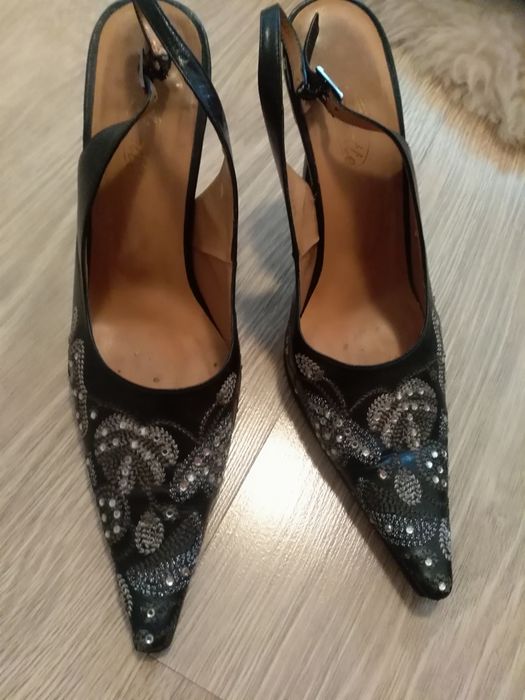 Продам вечерние туфли