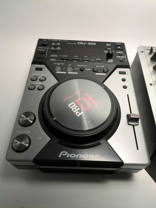 DJ сет 2x плеъра Pioneer CDJ-400 + миксер Behringer VMX 200 + куфар