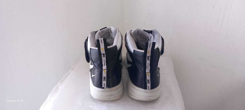 nike air force 1.07 mid