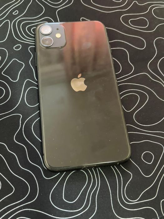 Айфон 11 64гб.
