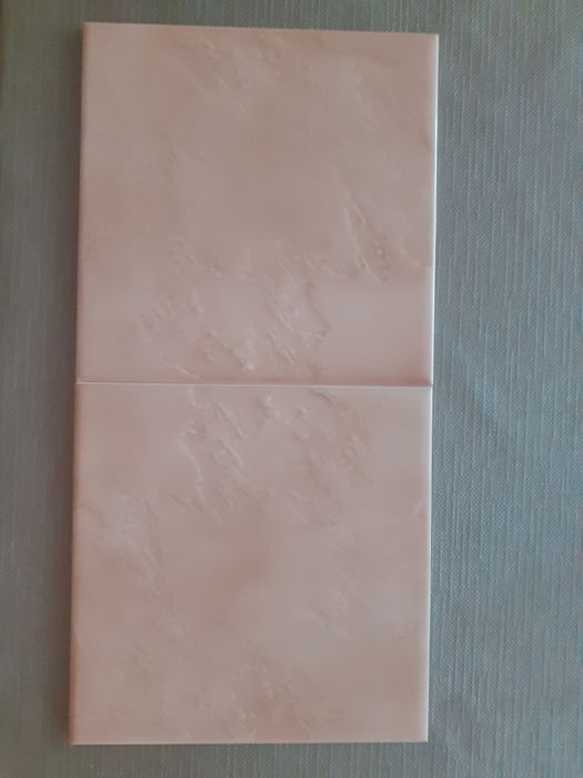 Фаянсови плочки 15/15 см. от соца и итонг плочки 60/25/10