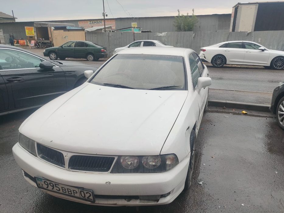 Mitsubishi Diamante, 1999