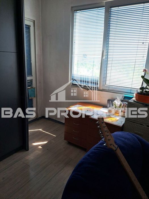 Продава се Тристаен апартамент в София, Левски Г - 92 кв.м за 2370 €/кв.м - Снимка #9