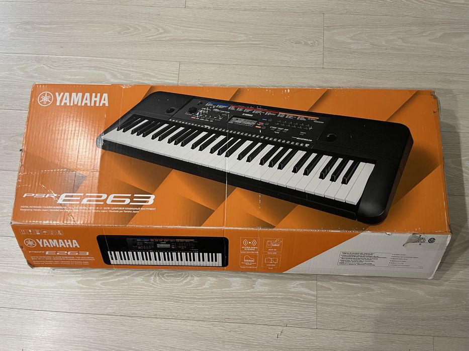 Синтезатор Yamaha PSR-E263