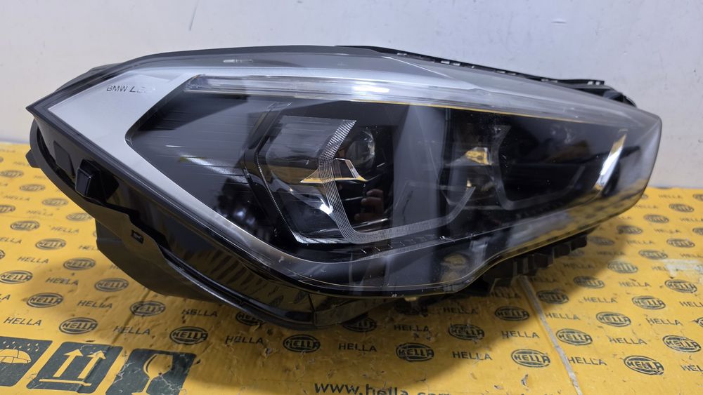 Far dreapta full led BMW X1 F48 facelift lci avariat spart 5A01178Far dreapta full led BMW X1 F48 facelift lci avariat spart 5A01178