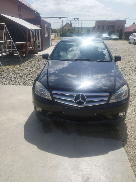 Dezmembrez Mercedes C class C200 2011 manual