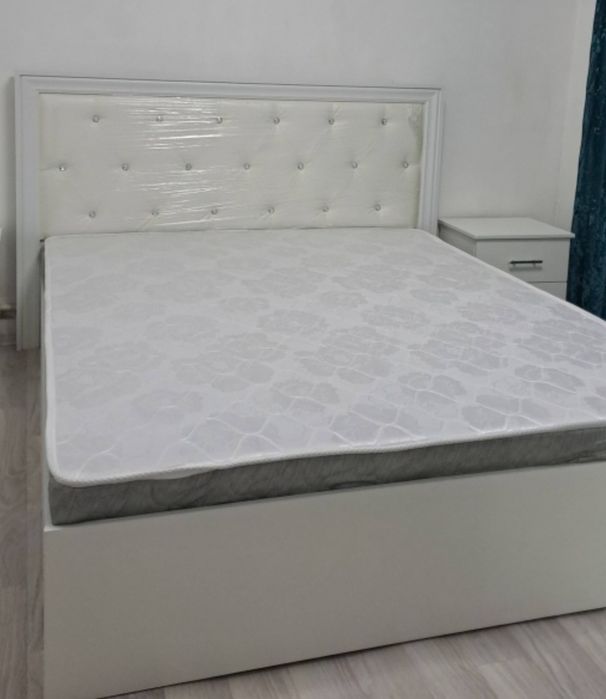 Срочно продам двухспальную кровать!