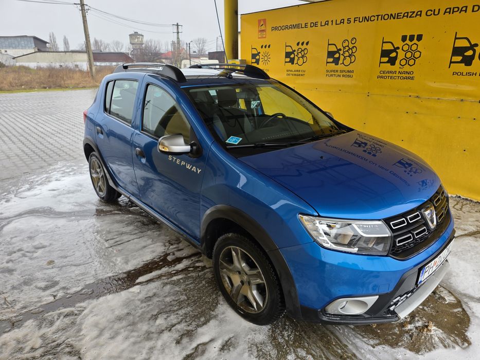 Vand Dacia Sandero Stepway 12/2019 si 23500km