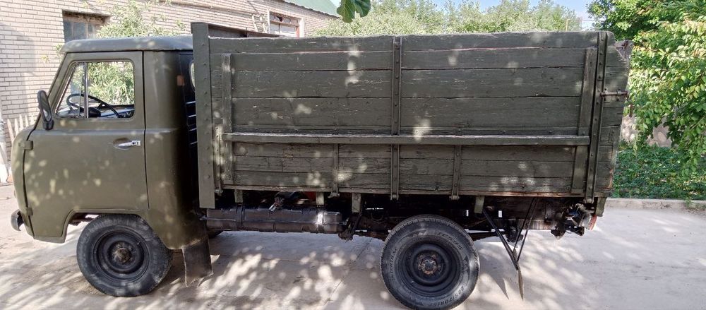 UAZ 330301 sotiladi