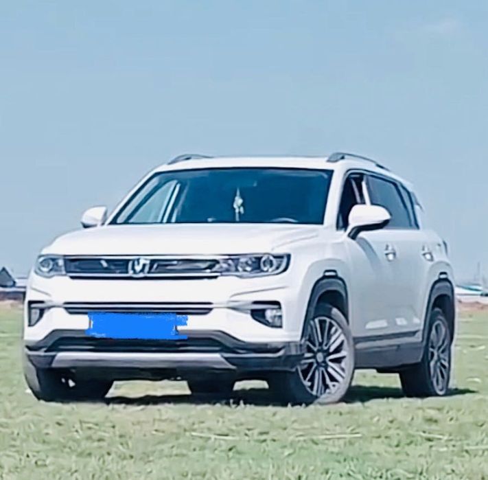 Продам машину changan 2023 года