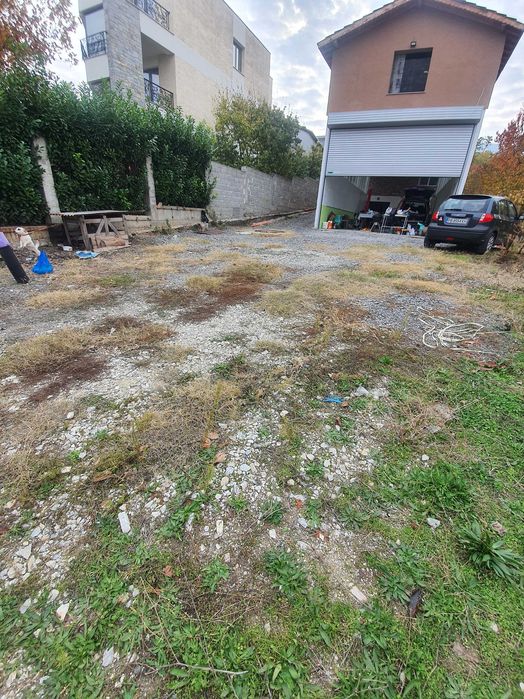 Под наем помещение склад 120кв и земя 1000кв в гр.Асеновград