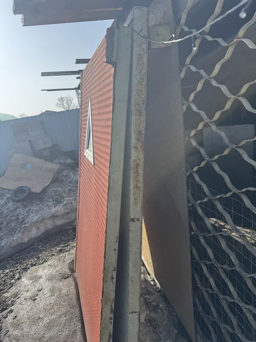 Ворота гаражные..