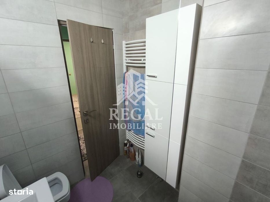 Apartament 2 camere semidecomandat de închiriat – Micro 4, etaj 2/4