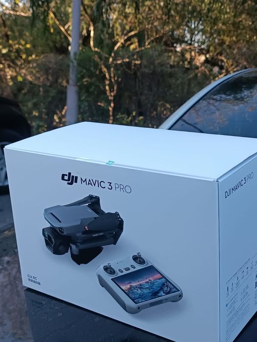 Dji mavic 3 pro дрон квадрокоптер.