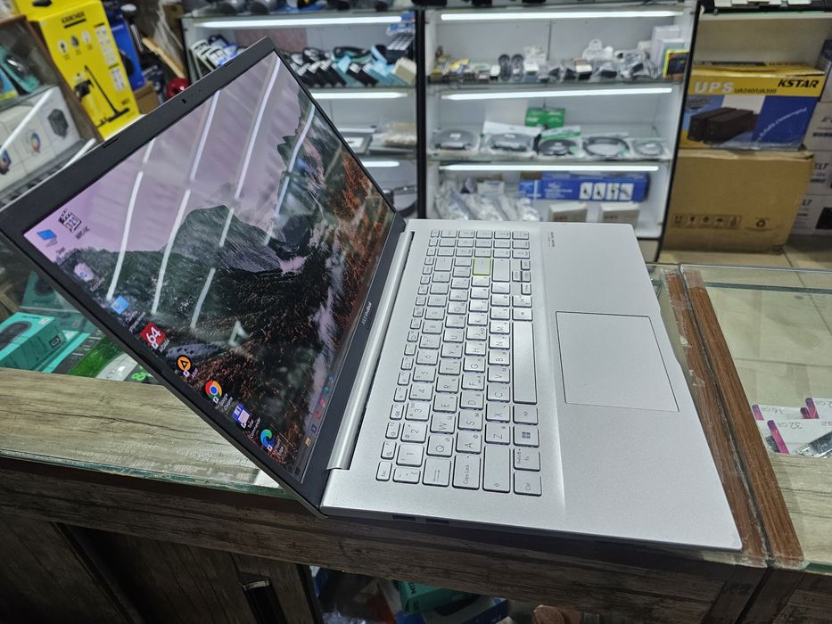 Asus VivoBook K513E OLED