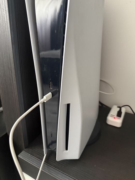 Ps5 disk edition cu 2 manete