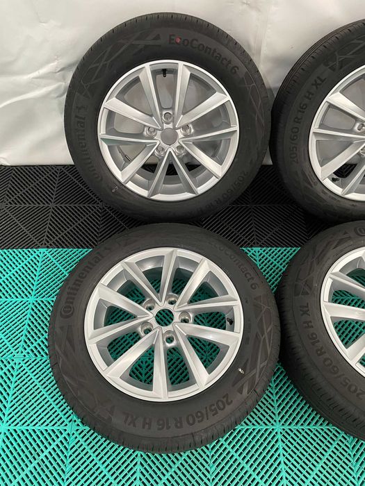 Jante noi R16 anvelope noi vara 205 60 R16 Renault Megane Captur 2