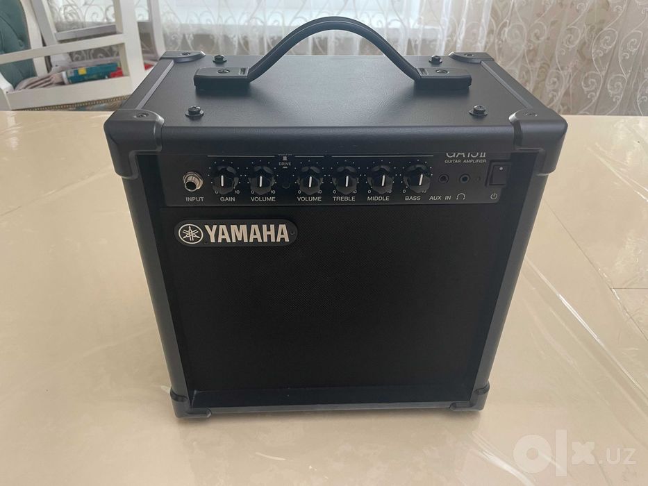 Гитарный комбоусилитель YAMAHA GA 15II