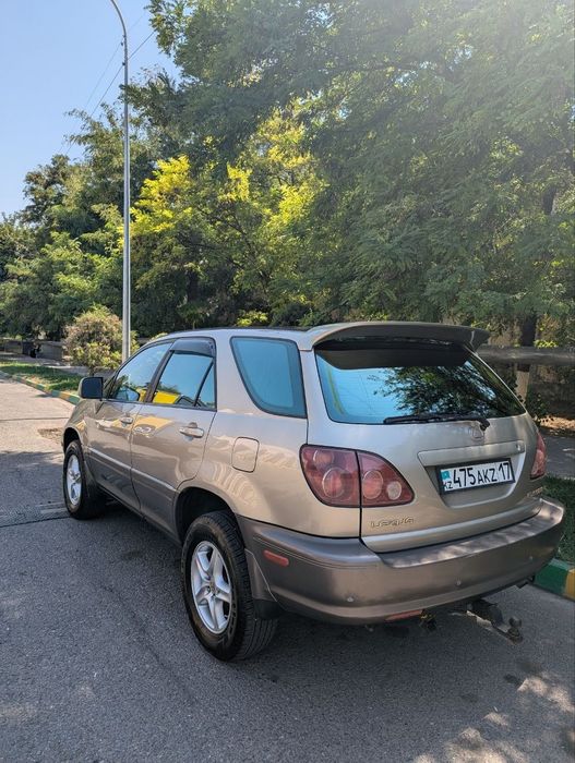 Продам Lexus rx 300