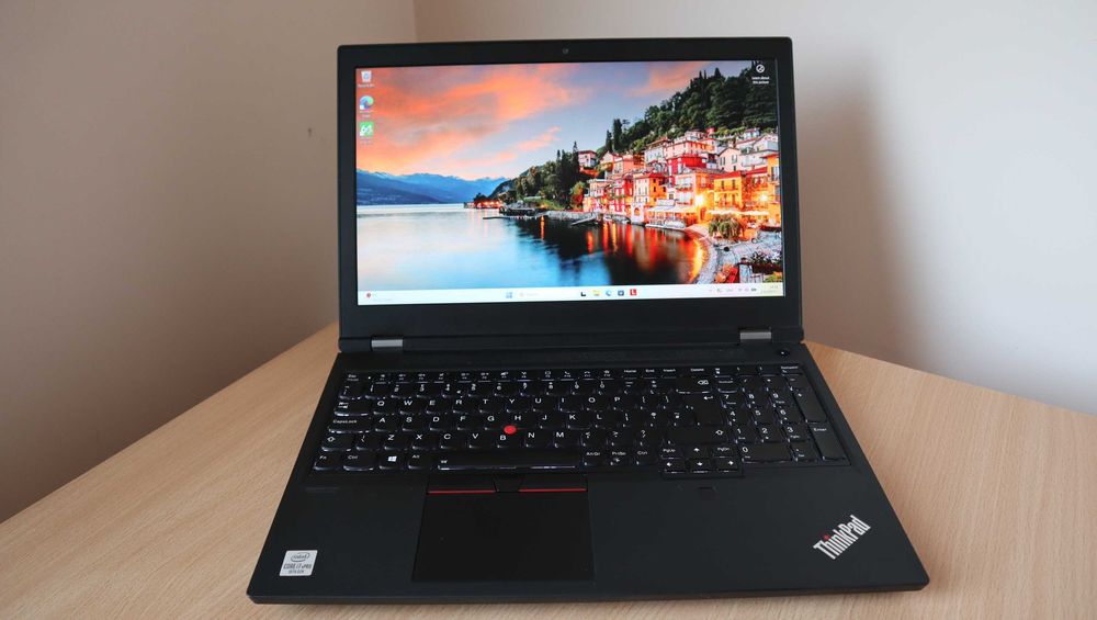 Lenovo ThinkPad P15 1 Gen NVIDIA T1000 15,6/ i7 10850H / 1TB NVMe/16GB