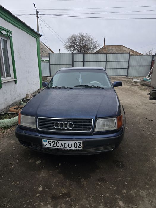 Продам ауди 100.
