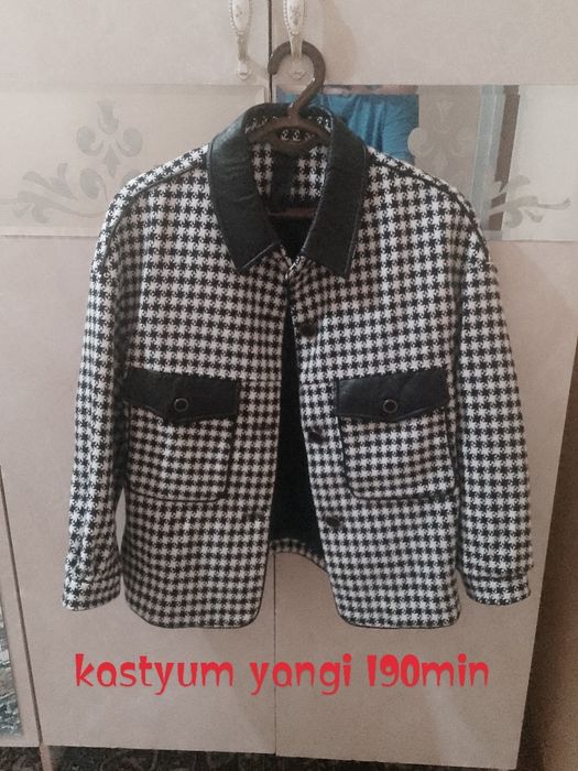 Kastyum yangi kiyilmagan