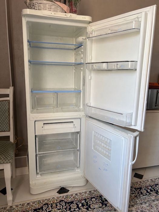 Продам холодильник