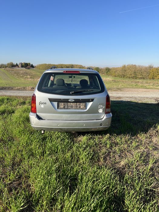 Vand ford focus pentru dezmembrat