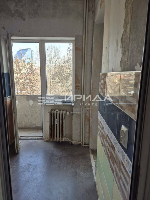 Двустаен апартамент в Топ Център