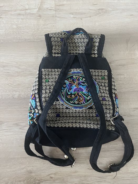 Rucsac brodat  motive traditionale