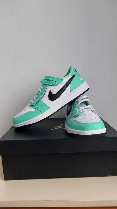 Nike Air Jordan 1 LOW FLYEASE / маратонки зелено с бяло