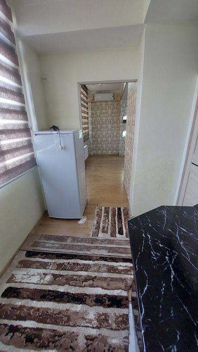 Сергели Курувчилар метро олдида 2хонали квартира сотилади тоза ремонтд