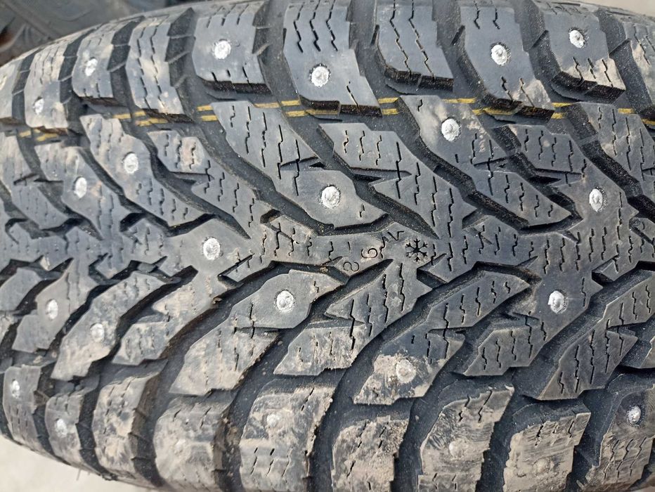 Зимни гуми с шипове 205/55/16