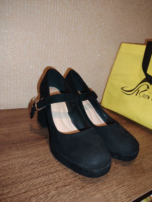 Айоллар учун туфлик