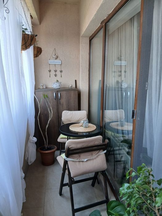 Apartament de închiriat 2 camere    0751. 541.857   Mamaia langa Hotelul Nevada  60 mp
