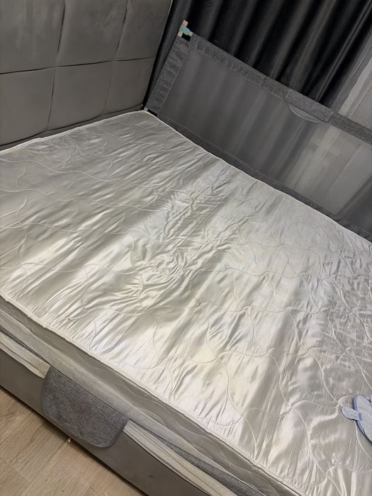 Продам матрас 180*200 состояние Б/У
