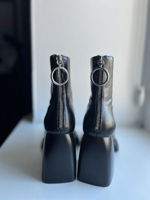 Продам сапоги демисезон Bershka