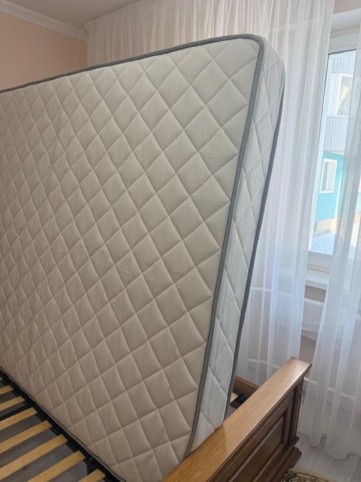 Продам матрас размер 2*160