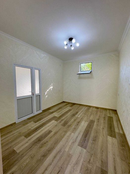 2 комн. квартира на земле. 40м2 Евроремонт. Сергели Дарё Буйи. Индекс