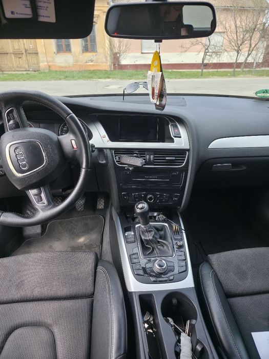 Vând Audi A4 B8 S-line