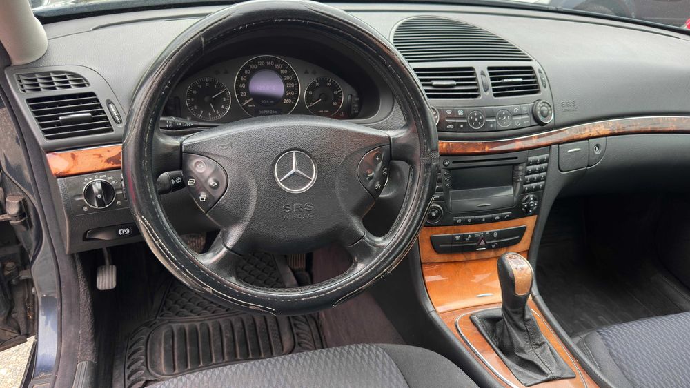 MERCEDES-BENZ E-Class 2002 — imagine 4