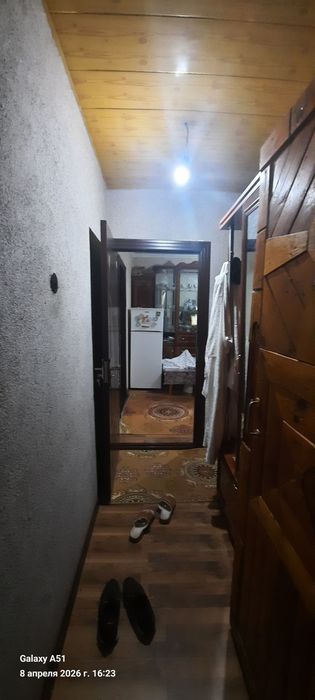 Продается 2х ком кв в Чирчике 8 мкн 4 этаж около Бобур парк