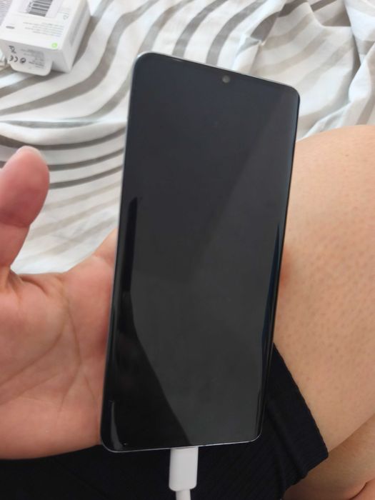 Продавам Huawei p30 pro