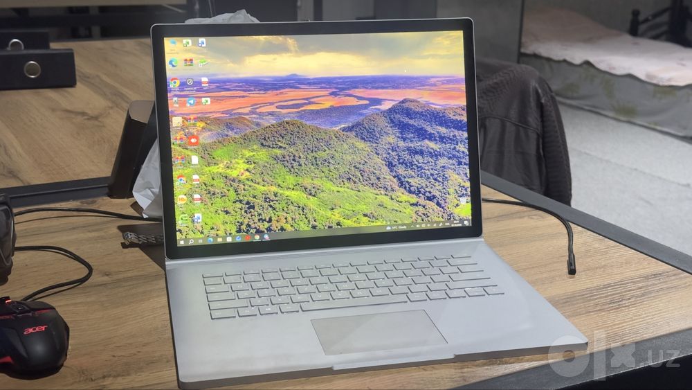 Microsoft surface book 2
